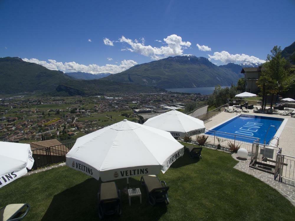 Albergo Deva Riva del Garda Exterior photo